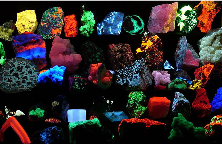 Fluorescent_Minerals